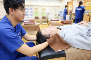 小林整骨院 布施 施術