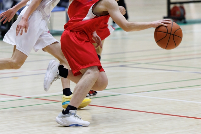 姿勢や体の使い方のクセ