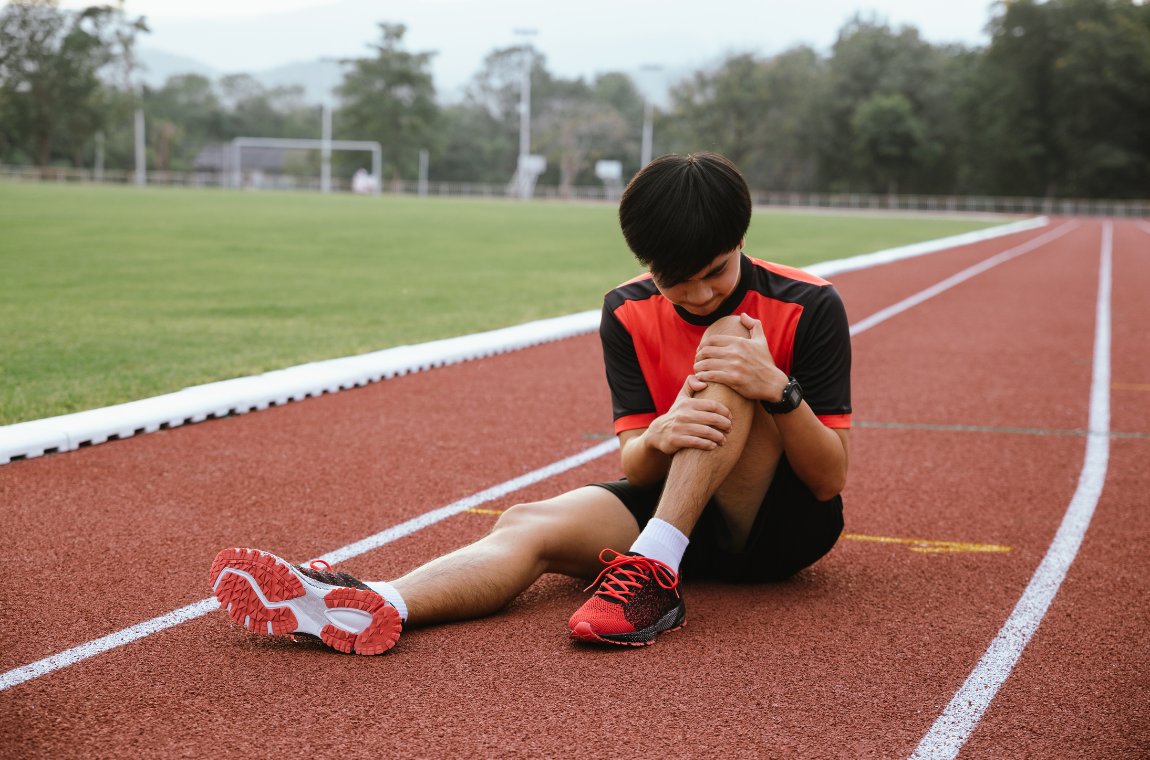 膝のお皿の下あたりが出っ張って痛い
