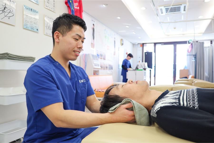 小林整骨院 三条 施術