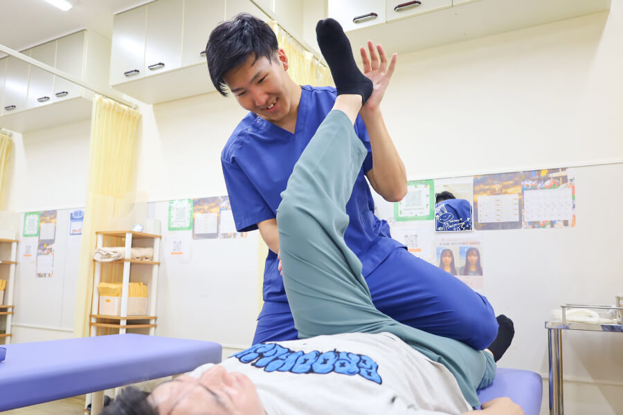 小林整骨院 喜連瓜破 ストレッチ